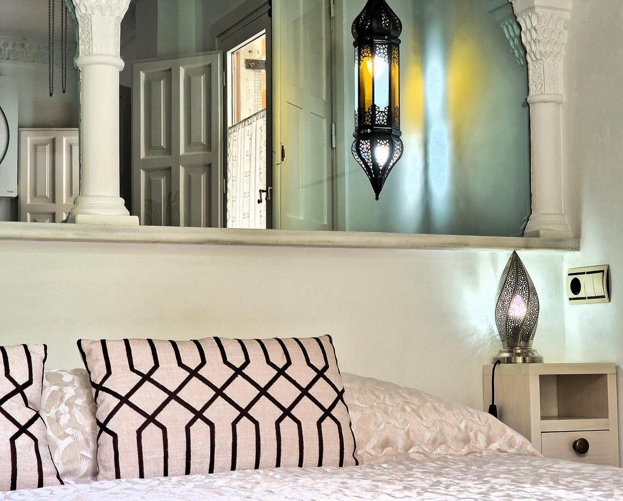The Nasrid Palace From Your Bed ! Grenade Extérieur photo