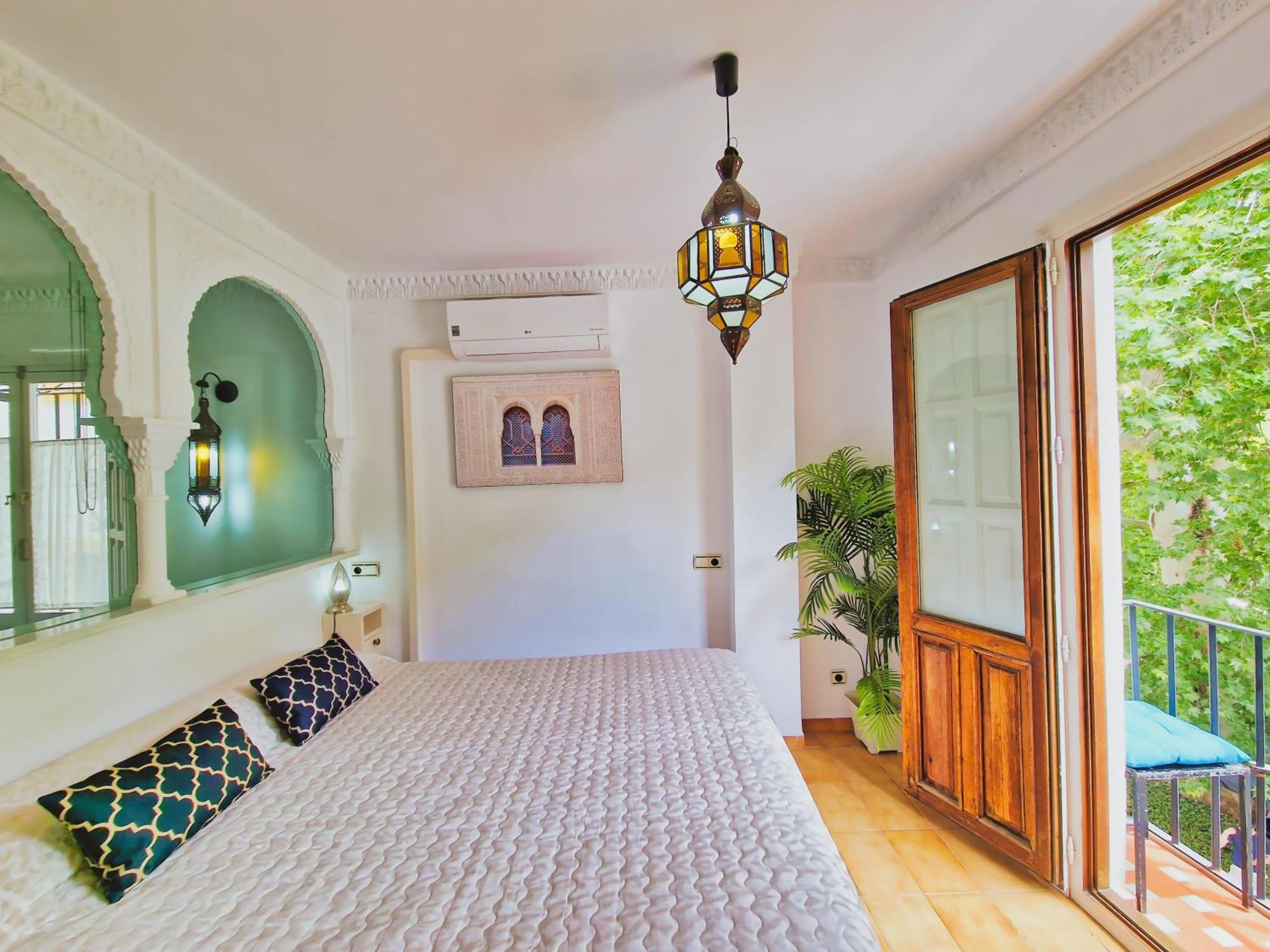 The Nasrid Palace From Your Bed ! Grenade Extérieur photo